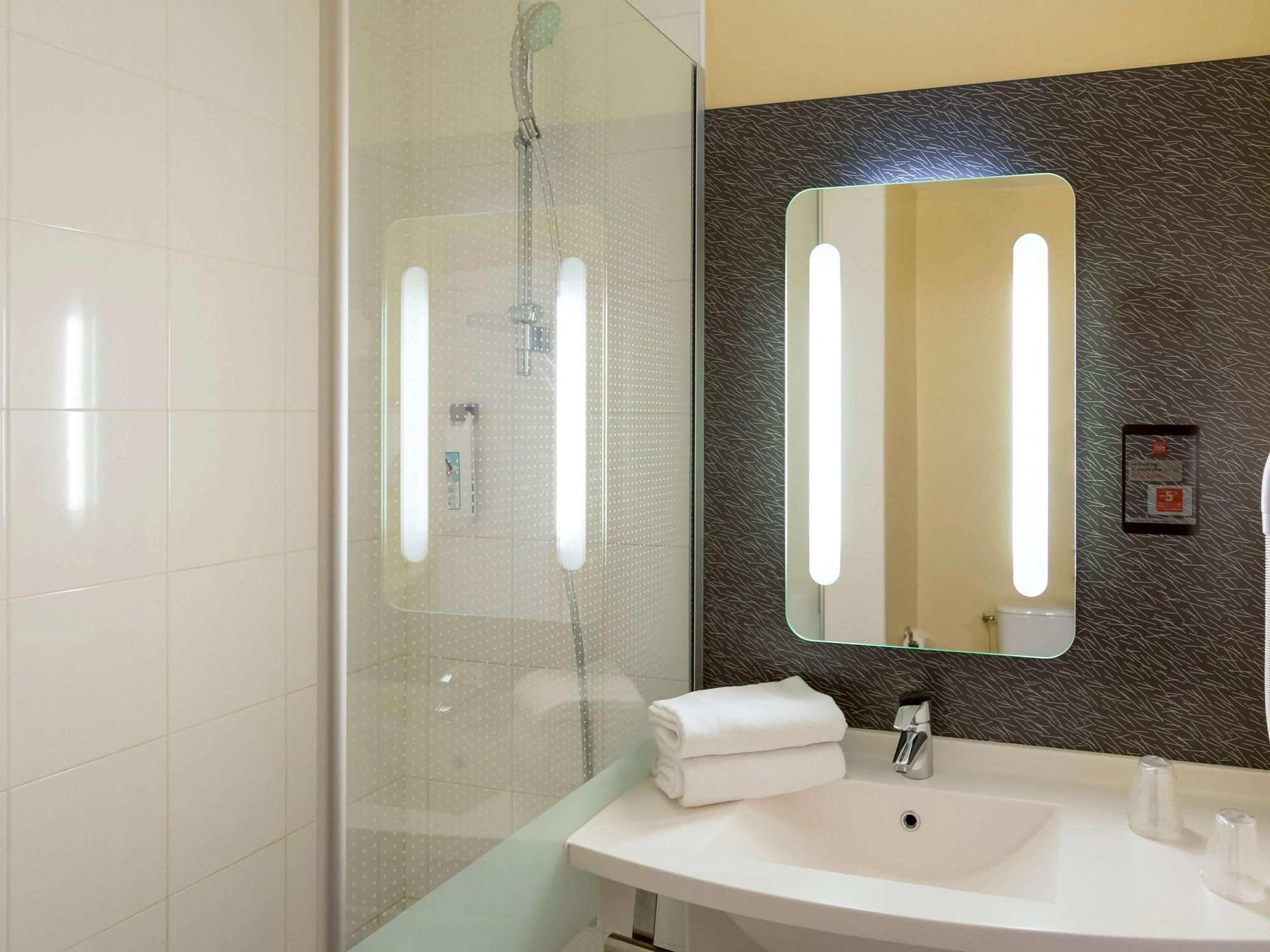 Ibis Grenoble Centre Bastille Buitenkant foto